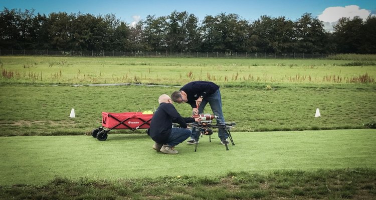 Nederlands luchtvaartcentrum laat drone vliegen op waterstof