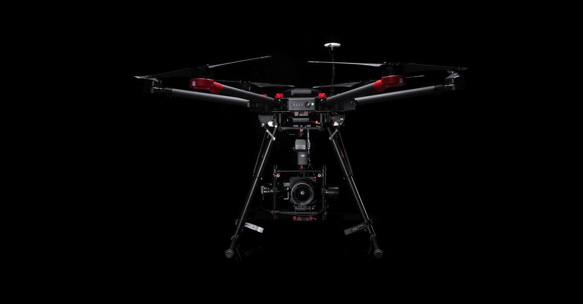 1468401840-dji-hasselblad-drone-luchtfotografie-matrice-600-a5d-camera-2016.jpg